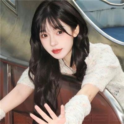 公园长椅上的盖伊与玛德琳